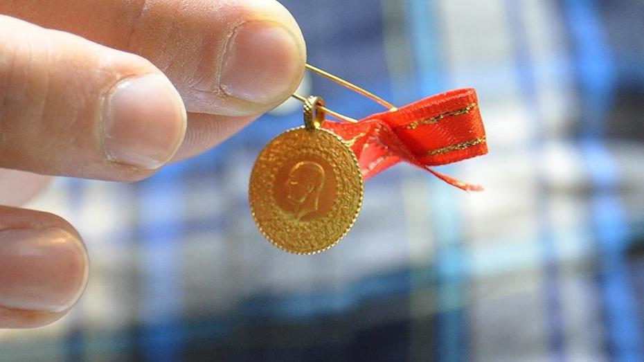 Altın Fiyatları Canlı - 8 Nisan 2026: Gram, Çeyrek, Yarım ve Cumhuriyet Altını Güncel Alış-Satış