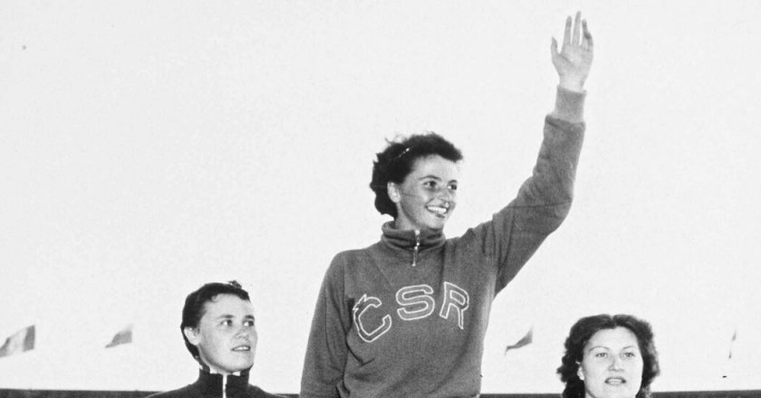 Olga Fikotova Connolly, Olympian in Cold War romance, dies at 91