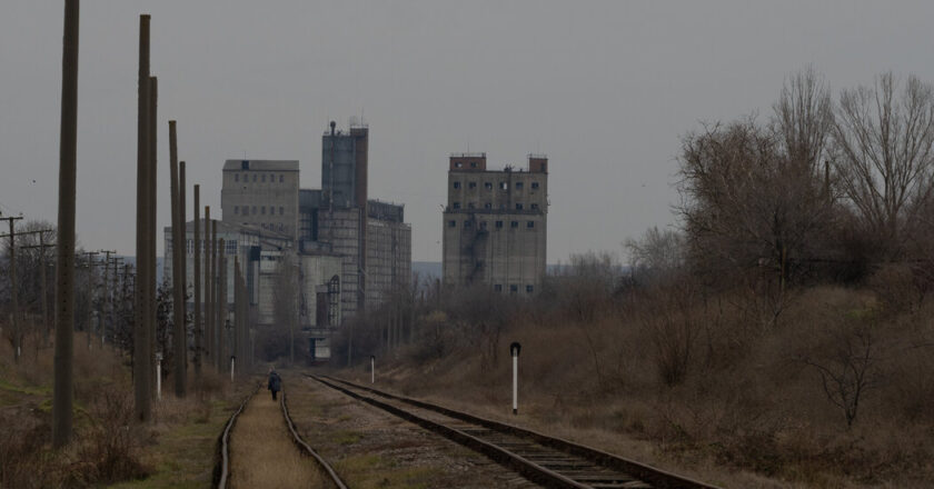 The gas cut sends shivers through a Russian-backed separatist region