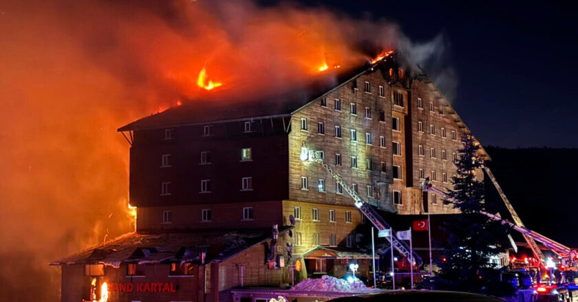 At least 76 people die in a fire at a ski resort in Türkiye