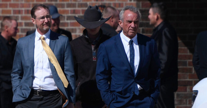 Kennedy asks States to prohibit fluorinated drinking water