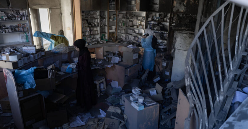 Israel Strikes Hospital in the north of Gaza and captures the fundamental part of the South