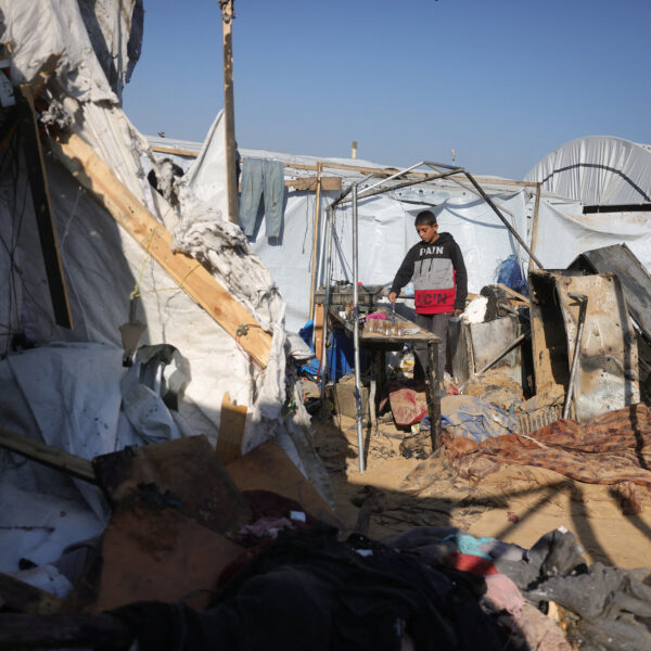 Gaza’da Canlıları Tehdit Eden Saldırılar, Ateşkesi Zorlayarak Başka Bir Tutsak Cesedi İade Edildi
